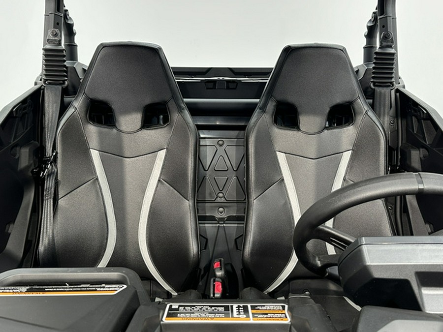 2026 Can-AM Commander XT 700