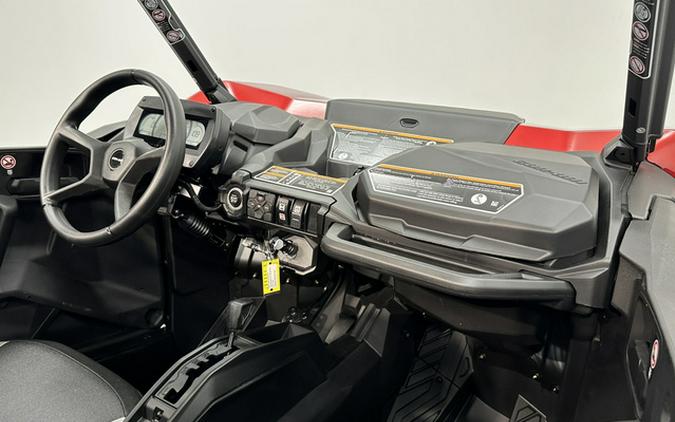 2026 Can-AM Commander XT 700