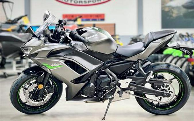 2023 Kawasaki Ninja 650 Review [14 Fast Facts]