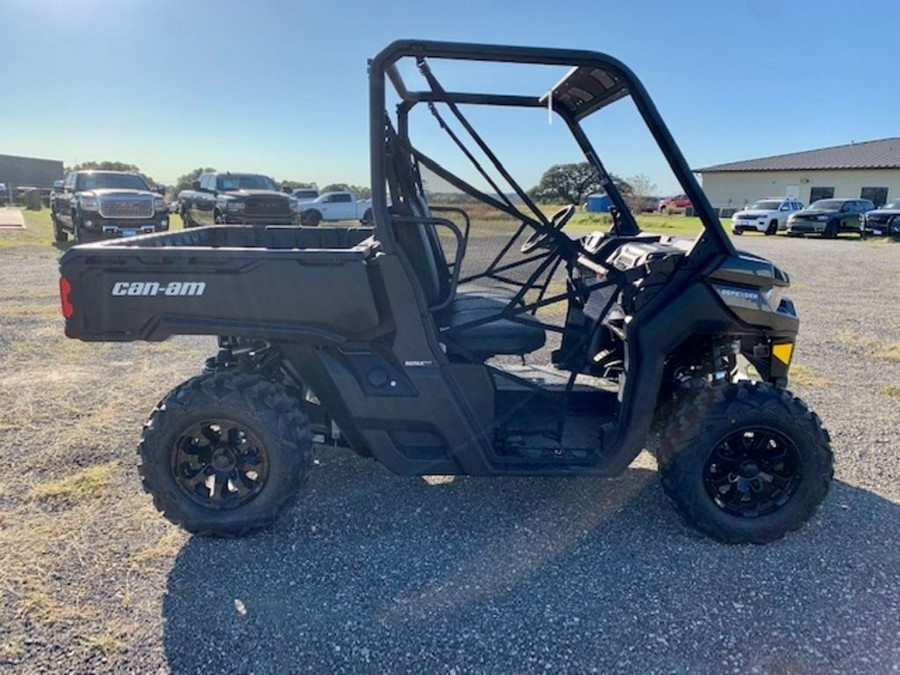 2024 Can-Am® Defender DPS HD9 Timeless Black