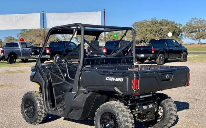 2024 Can-Am® Defender DPS HD9 Timeless Black