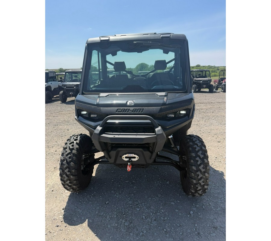 2026 Can-Am Defender XT CAB HD11
