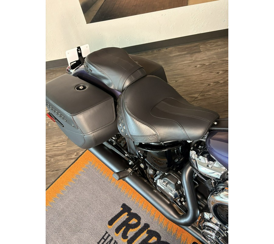 2026 Harley-Davidson® Heritage Classic Purple Abyss Black Laced Wheels