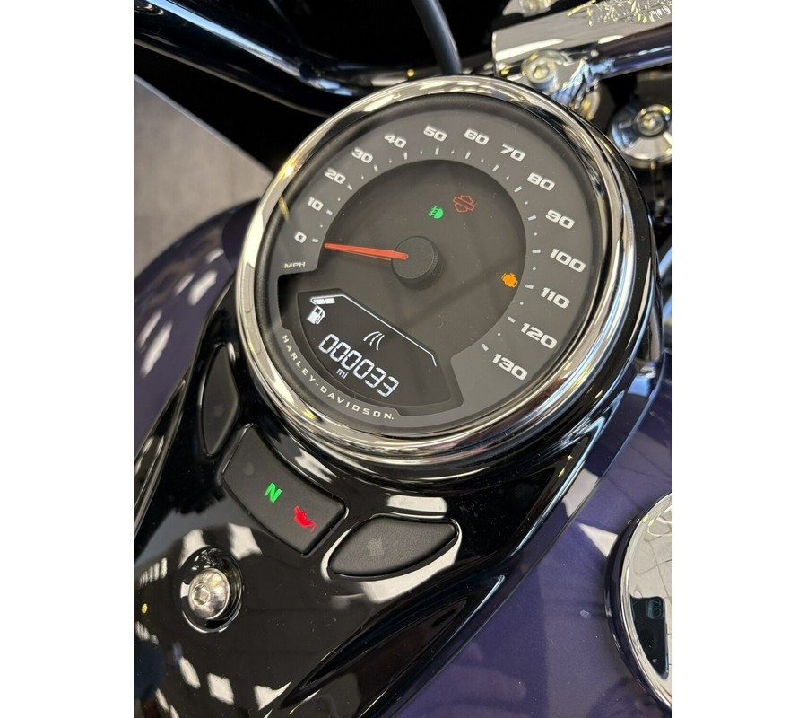 2026 Harley-Davidson® Heritage Classic Purple Abyss Black Laced Wheels