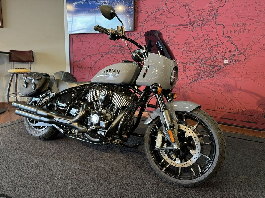 2023 Indian Motorcycle® Sport Chief Stealth Gray