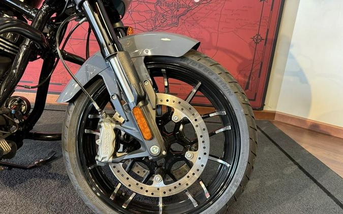 2023 Indian Motorcycle® Sport Chief Stealth Gray