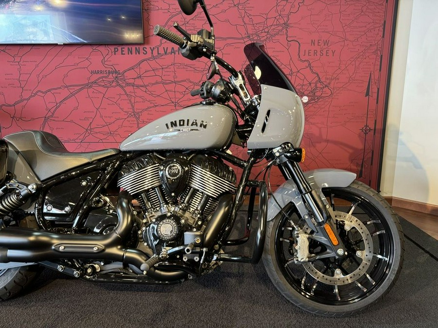 2023 Indian Motorcycle® Sport Chief Stealth Gray