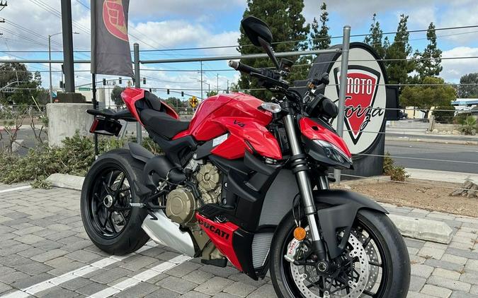 2025 Ducati Streetfighter V4 Ducati Red