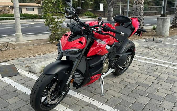 2025 Ducati Streetfighter V4 Ducati Red