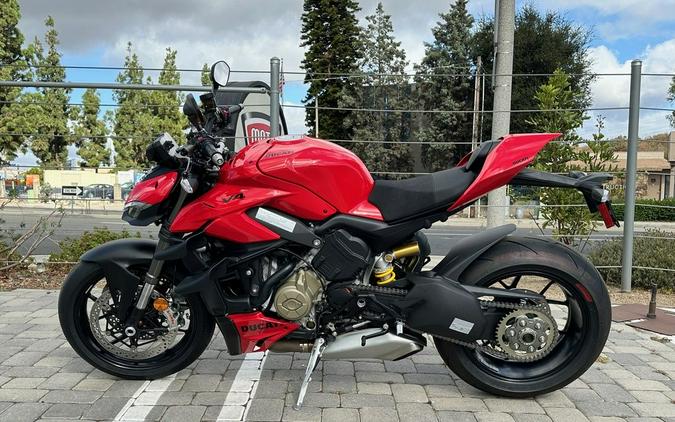 2025 Ducati Streetfighter V4 Ducati Red