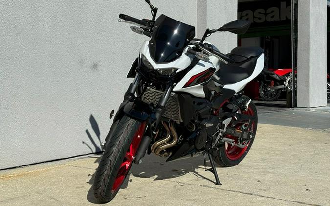 2026 Kawasaki Z500 SE ABS