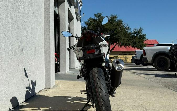 2026 Kawasaki Z500 SE ABS