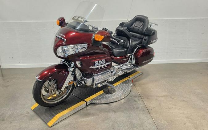 2006 Honda Gold Wing Audio / Comfort / Navi