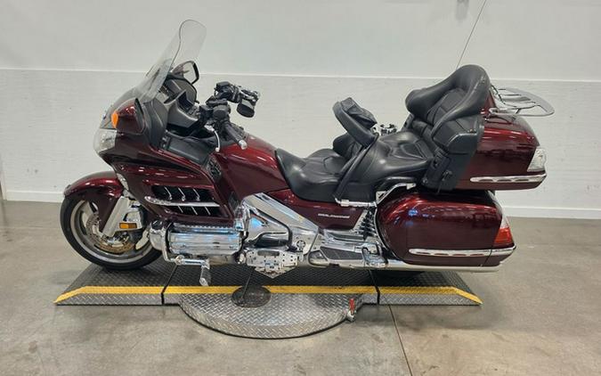 2006 Honda Gold Wing Audio / Comfort / Navi