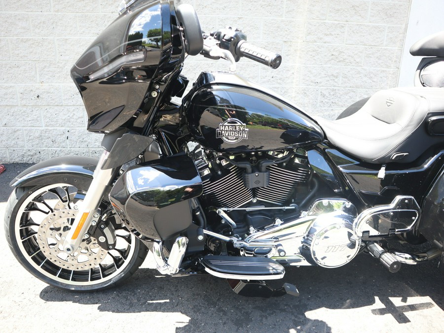 2026 Harley-Davidson® Street Glide 3 Limited FLHLT