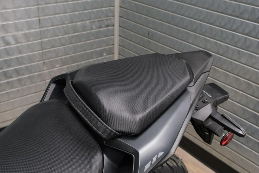 New 2025 HONDA CB500F