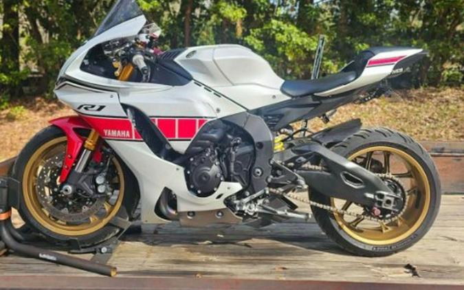 2022 Yamaha YZF-R1 World GP 60th Anniversary Edition