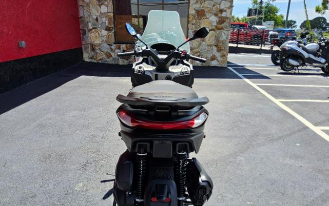 2025 Piaggio MP3 530 Exclusive