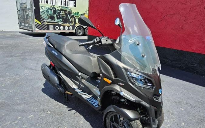 2025 Piaggio MP3 530 Exclusive