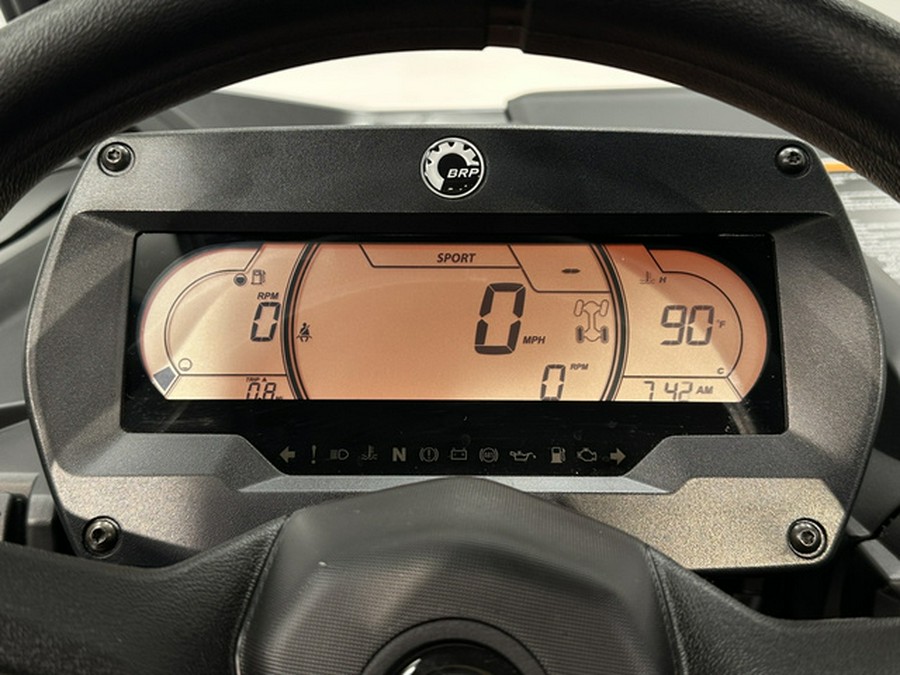 2026 Can-AM Commander XT 700