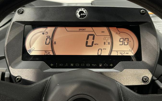 2026 Can-AM Commander XT 700