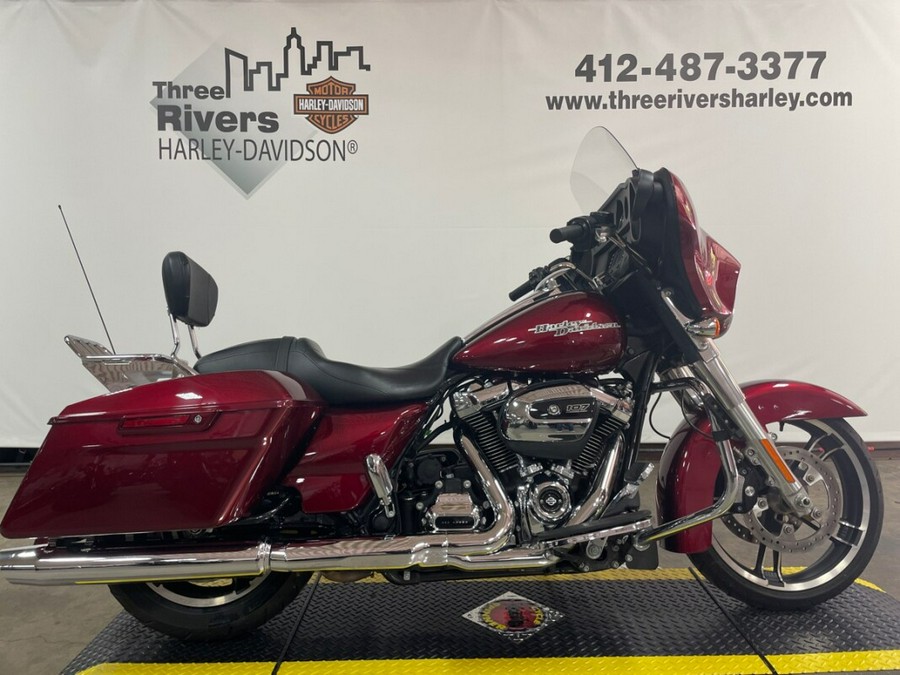 2017 Harley-Davidson Street Glide® Velocity Red Sunglo