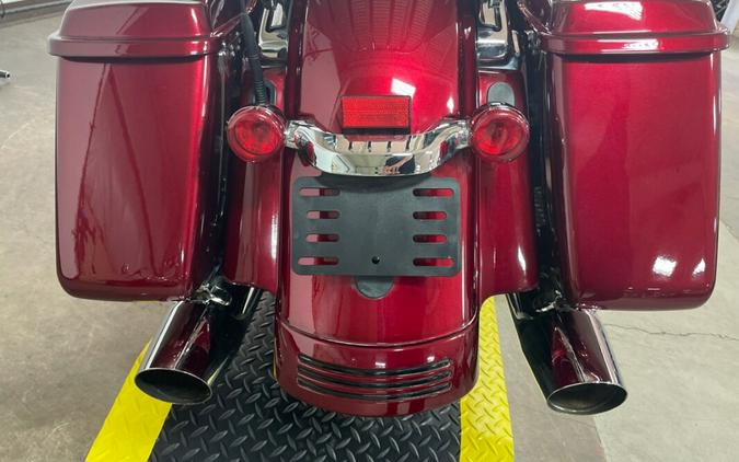 2017 Harley-Davidson Street Glide® Velocity Red Sunglo