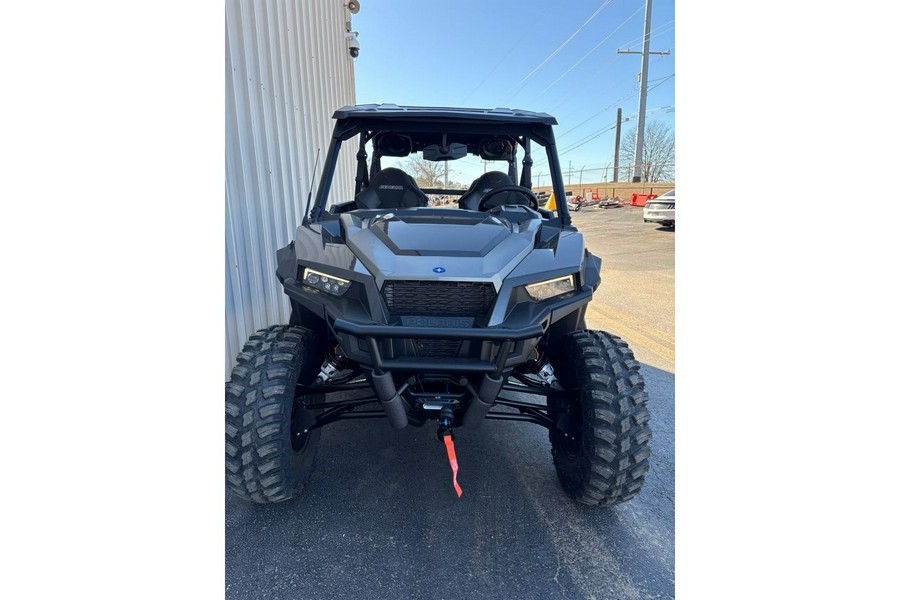 2025 Polaris GENERAL® XP 4 1000 Ultimate