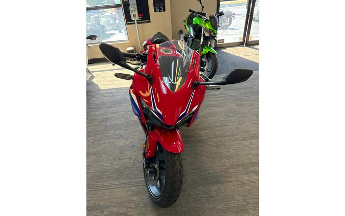 2025 Honda CBR500R - RED
