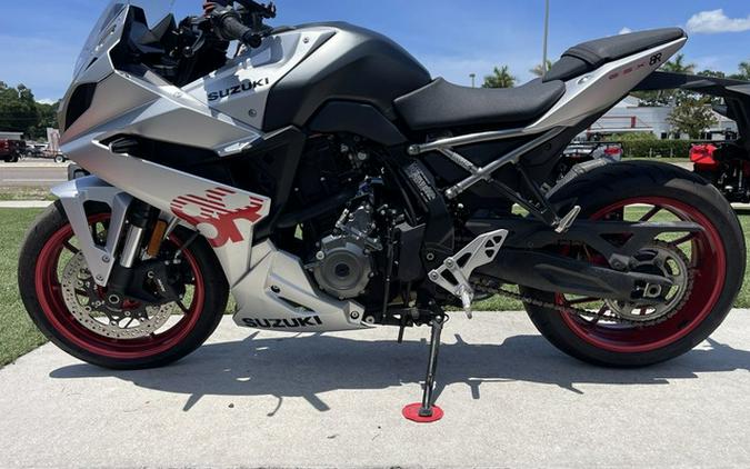 2024 Suzuki GSX 8R