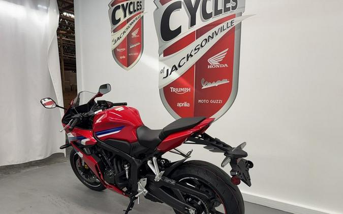2026 Honda CBR650R E-Clutch