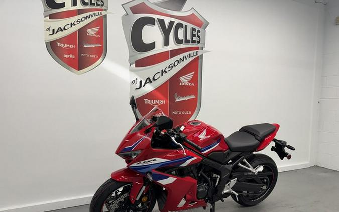 2026 Honda CBR650R E-Clutch