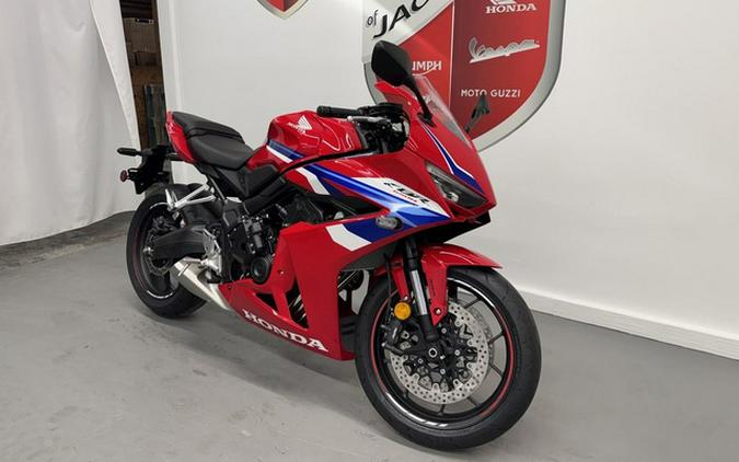 2026 Honda CBR650R E-Clutch