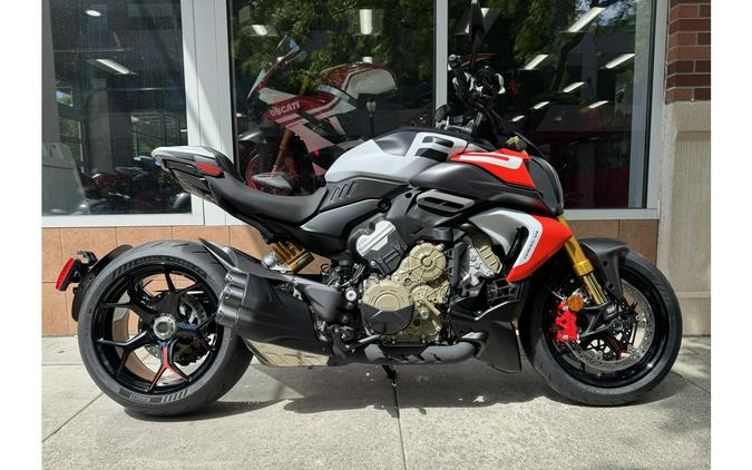2026 Diavel V4 RS - Ducati