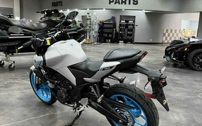 2025 Yamaha MT 03