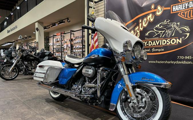 2021 Harley-Davidson® Electra Glide® Revival™ Hi-Fi Blue/Birch White