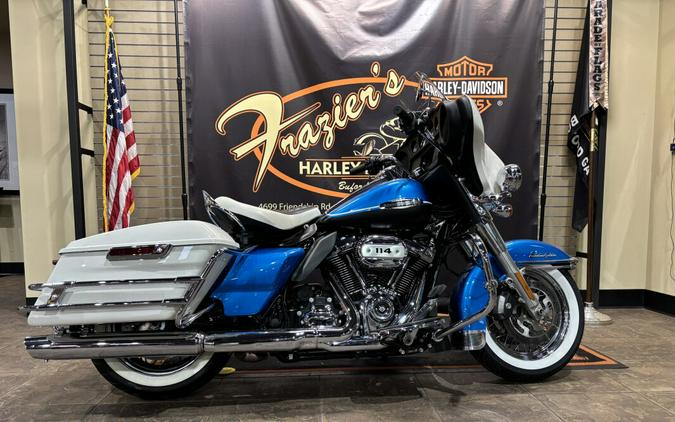 2021 Harley-Davidson® Electra Glide® Revival™ Hi-Fi Blue/Birch White