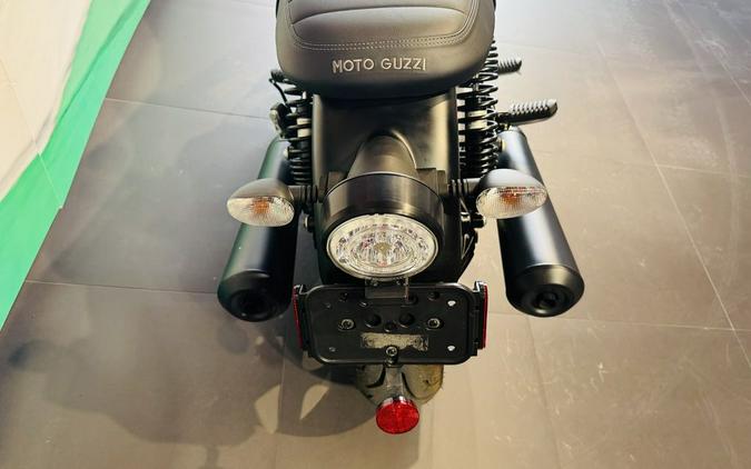 2021 Moto Guzzi V7 Stone E5