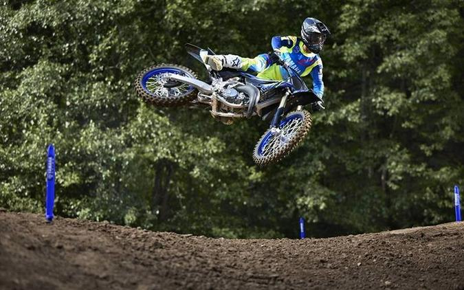 2027 YZ125 Monster Energy Edition - Yamaha