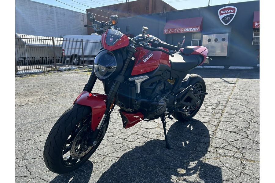 2022 Ducati Monster Plus