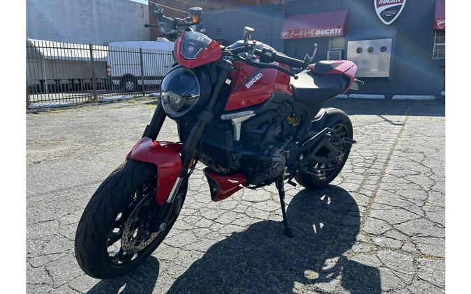 2022 Ducati Monster Plus