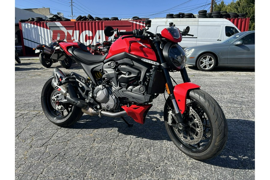 2022 Ducati Monster Plus