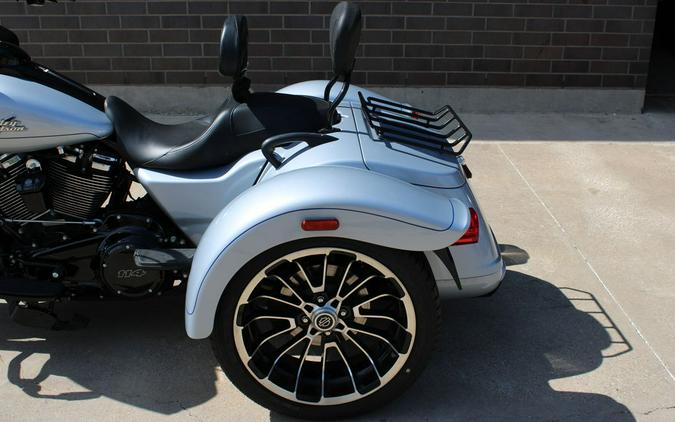 2024 Harley-Davidson® FLTRT - Road Glide® 3