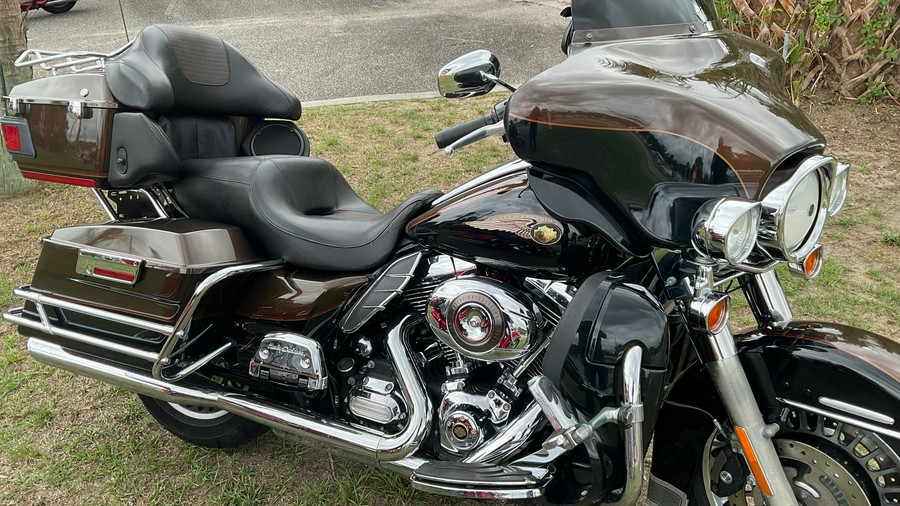 2013 FLHTCU Ultra Classic® Electra Glide Anniversary - Harley-Davidson®