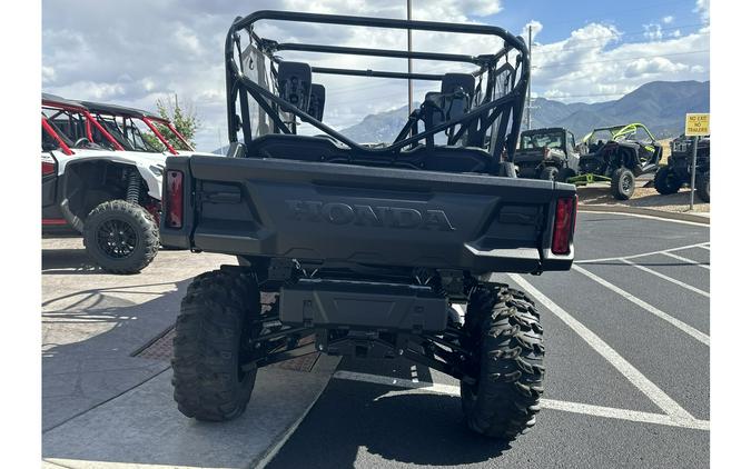 2024 Honda Pioneer 1000-6 Crew Deluxe