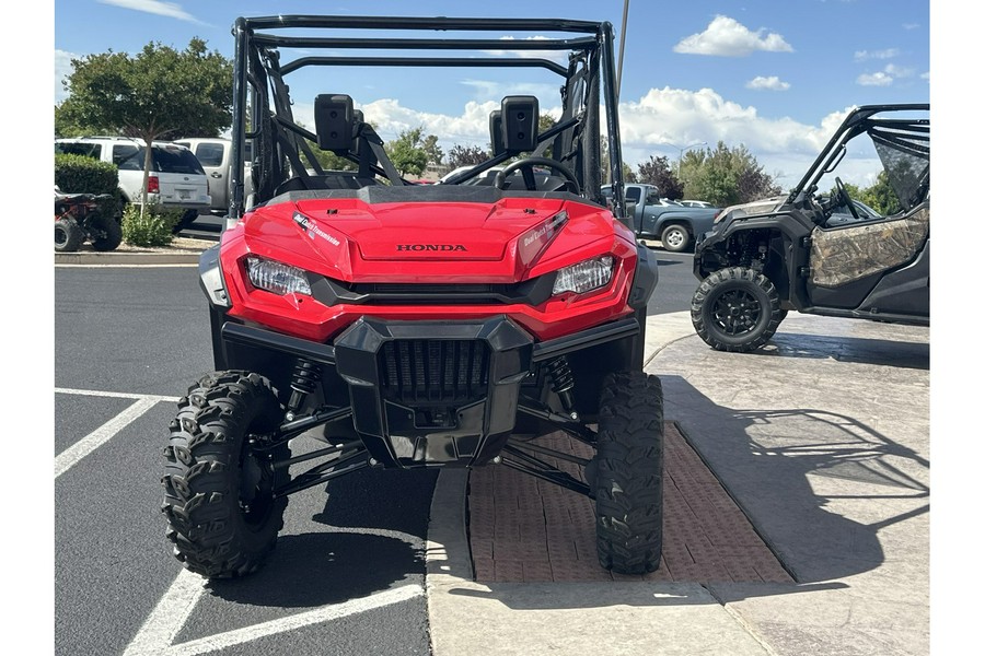 2024 Honda Pioneer 1000-6 Crew Deluxe