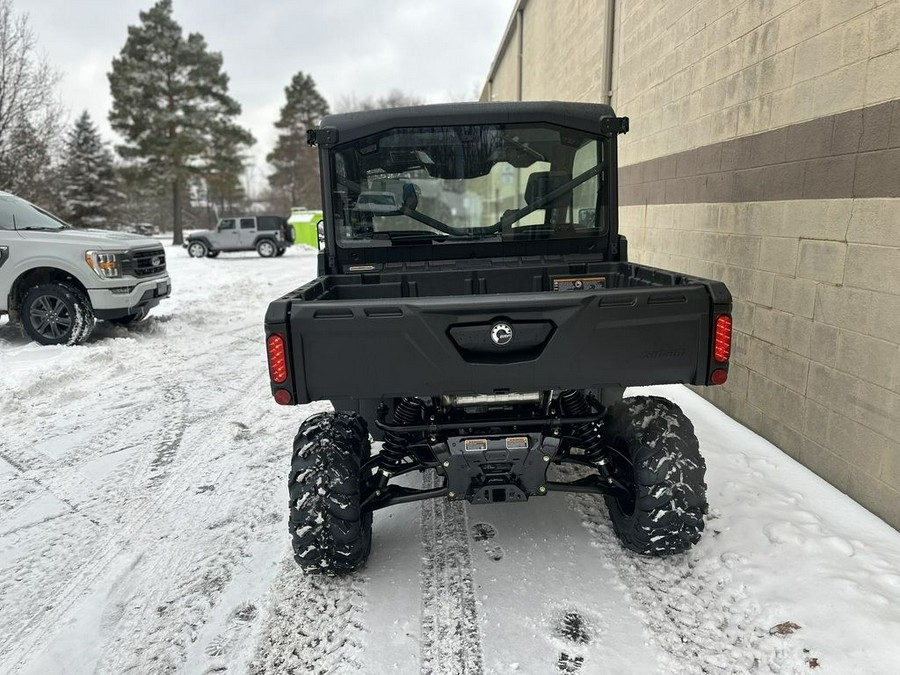 2026 Can-Am® Defender DPS CAB HD10