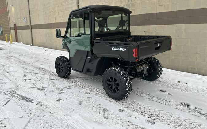 2026 Can-Am® Defender DPS CAB HD10