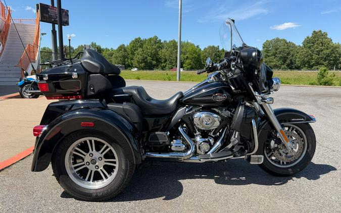 2011 Harley-Davidson® Tri Glide™ Ultra Classic® Black