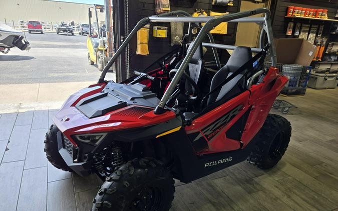 2026 POLARIS RZR 200 EFI